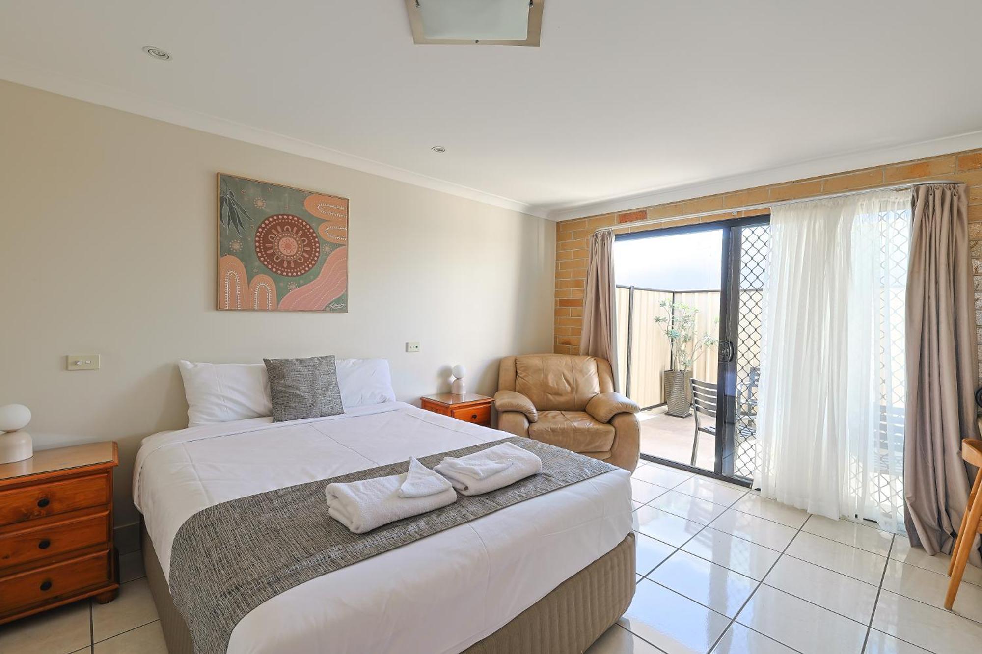 Emerald Central Palms Motel Екстер'єр фото