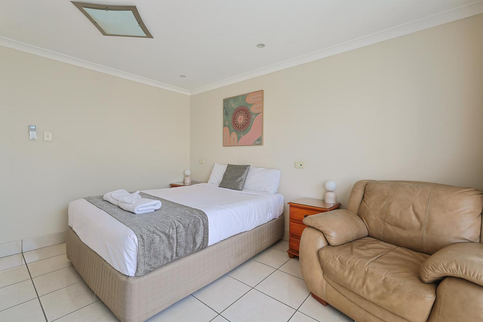 Emerald Central Palms Motel Екстер'єр фото