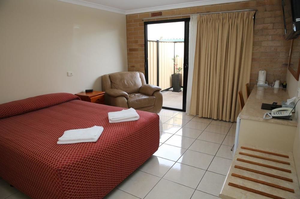 Emerald Central Palms Motel Екстер'єр фото